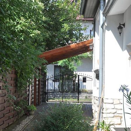 Kertes Apartment Veszprem Exterior photo