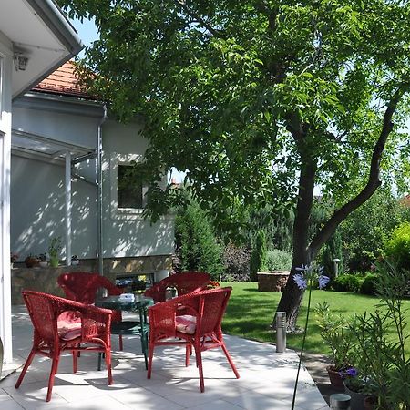 Kertes Apartment Veszprem Exterior photo